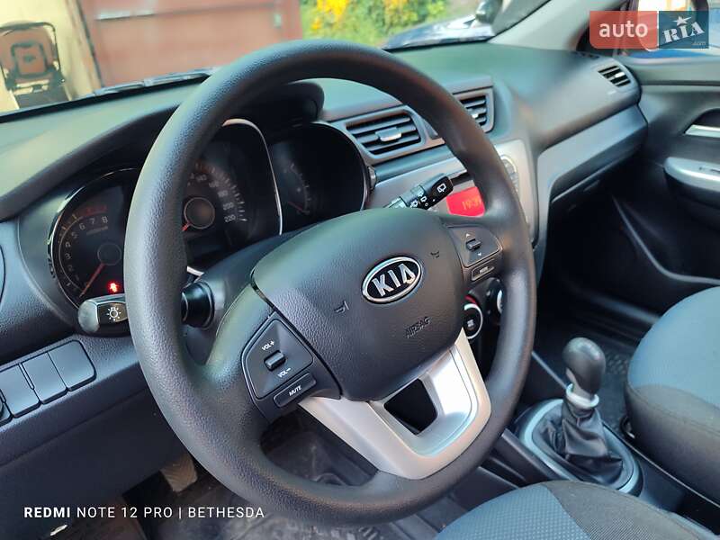 Хэтчбек Kia Rio 2012 в Козельщине фото 30 Хэтчбек Kia Rio 2012 в Козельщине