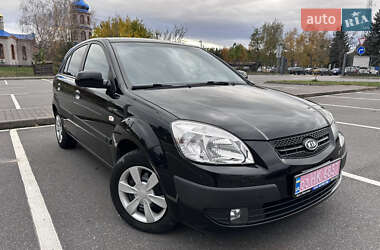Хэтчбек Kia Rio 2007 в Киеве