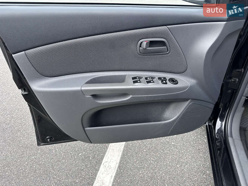 Хэтчбек Kia Rio 2007 в Киеве фото 28 Хэтчбек Kia Rio 2007 в Киеве