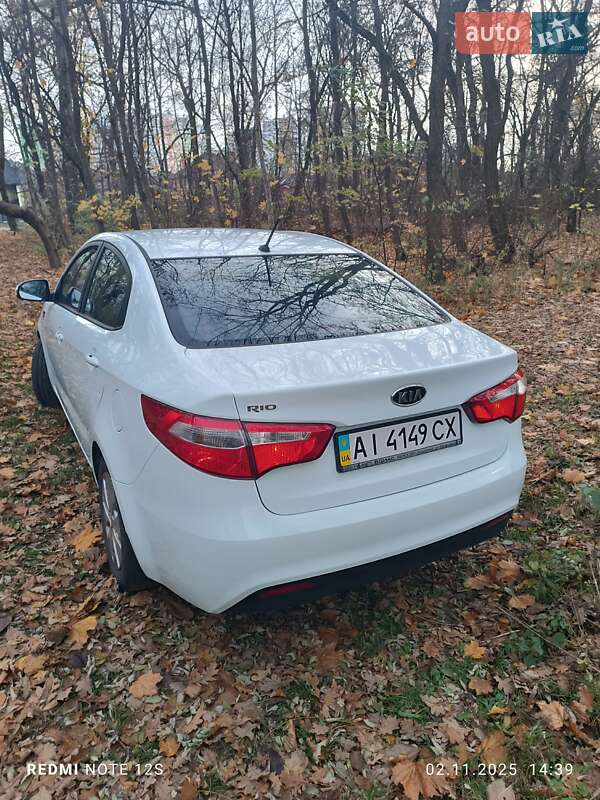 Седан Kia Rio 2012 в Броварах