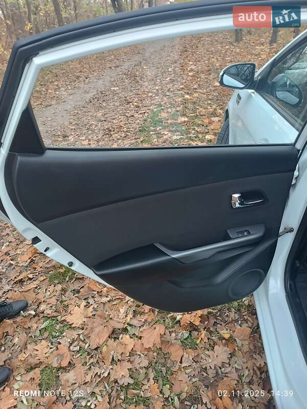 Седан Kia Rio 2012 в Броварах