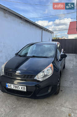 Хэтчбек Kia Rio 2013 в Днепре