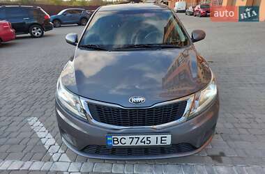 Седан Kia Rio 2013 в Дніпрі
