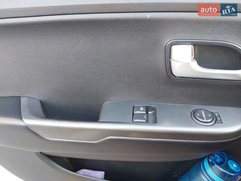 Седан Kia Rio 2013 в Дніпрі фото 34 Седан Kia Rio 2013 в Дніпрі
