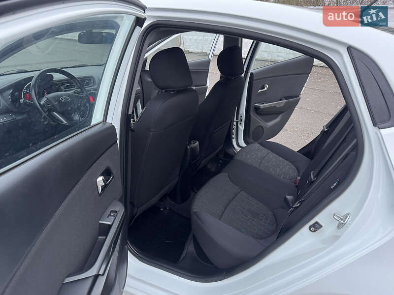 Седан Kia Rio 2014 в Киеве фото 18 Седан Kia Rio 2014 в Киеве