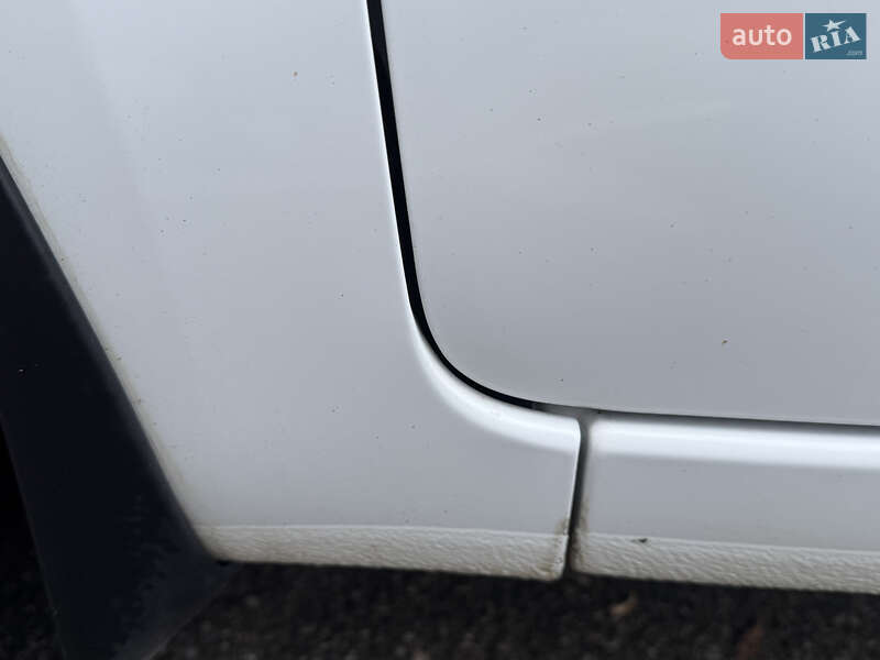 Седан Kia Rio 2014 в Киеве фото 27 Седан Kia Rio 2014 в Киеве