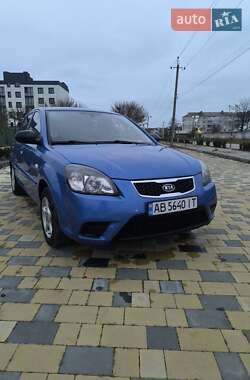Седан Kia Rio 2011 в Виннице