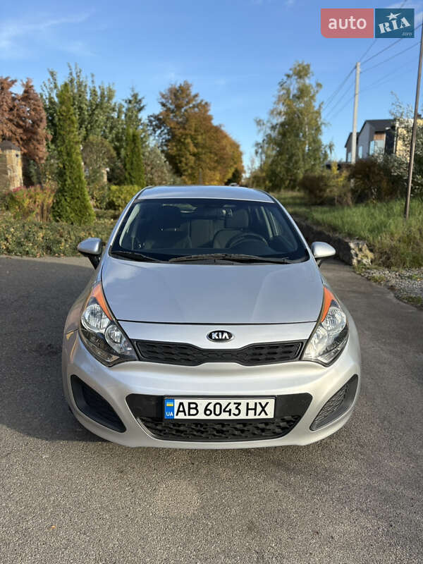 Хетчбек Kia Rio 2012 в Києві