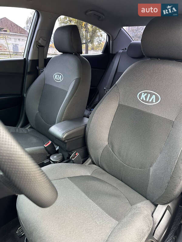 Седан Kia Rio 2012 в Ивано-Франковске фото 11 Седан Kia Rio 2012 в Ивано-Франковске