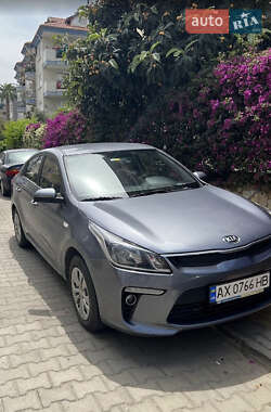 Седан Kia Rio 2018 в Харькове