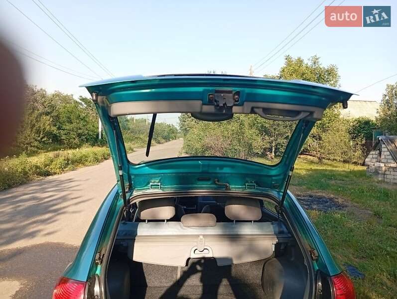 Универсал Kia Rio 2000 в Чугуеве