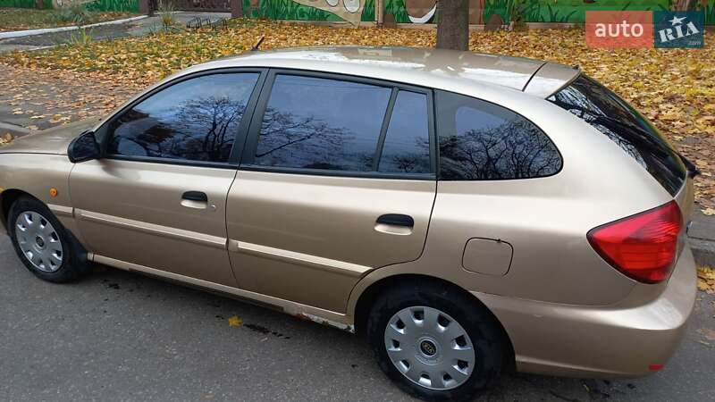 Универсал Kia Rio 2003 в Киеве фото 4 Универсал Kia Rio 2003 в Киеве