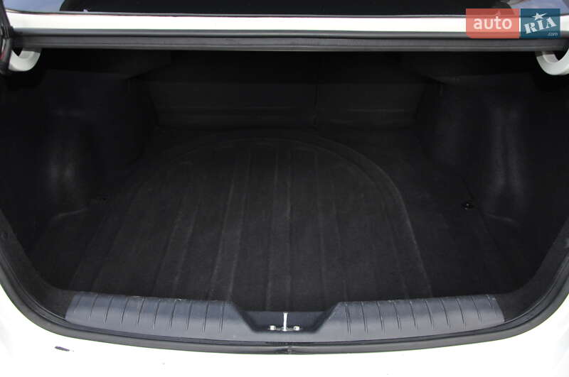 Седан Kia Rio 2017 в Одессе