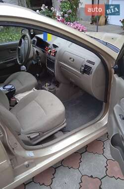 Універсал Kia Rio 2003 в Здолбуніві