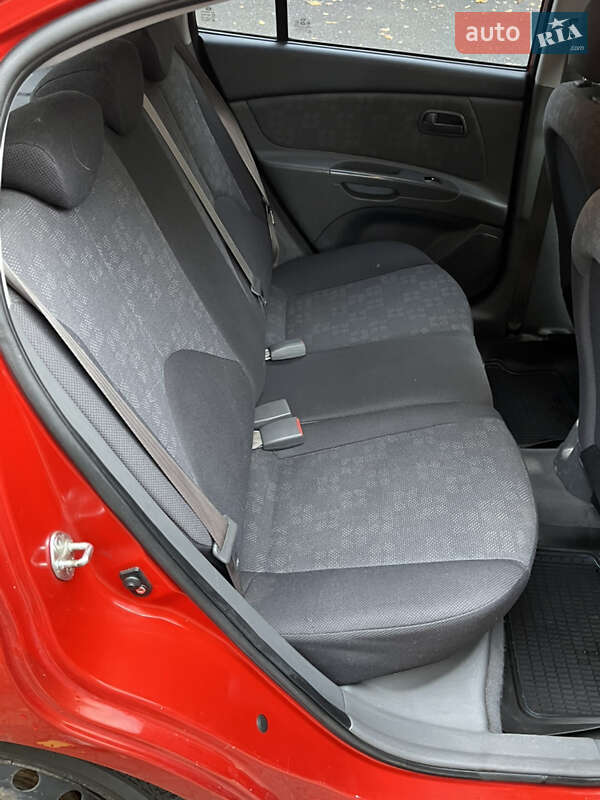 Хетчбек Kia Rio 2008 в Києві