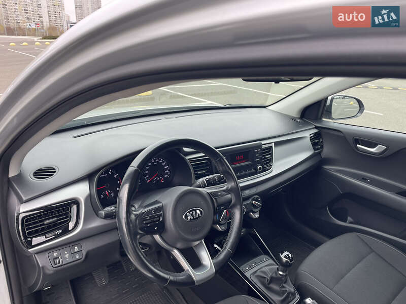 Хетчбек Kia Rio 2018 в Києві фото 10 Хетчбек Kia Rio 2018 в Києві