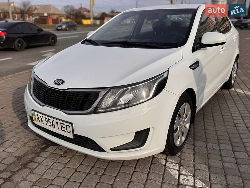 Седан Kia Rio 2013 в Харькове