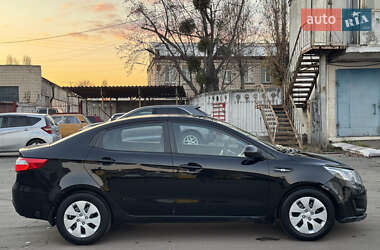 Седан Kia Rio 2013 в Киеве