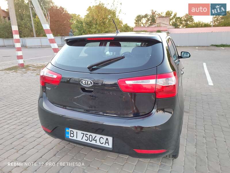 Хэтчбек Kia Rio 2012 в Кременчуге
