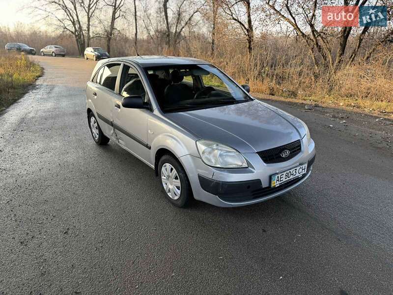 Хэтчбек Kia Rio 2007 в Днепре