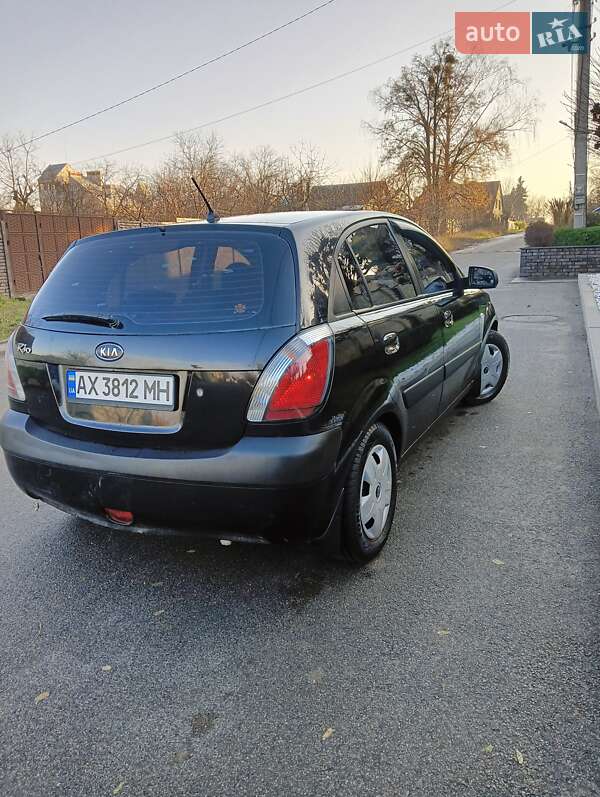 Хетчбек Kia Rio 2006 в Харкові фото 4 Хетчбек Kia Rio 2006 в Харкові