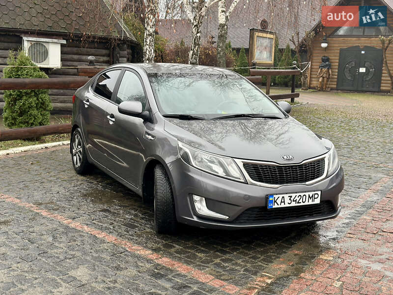 Седан Kia Rio 2014 в Киеве