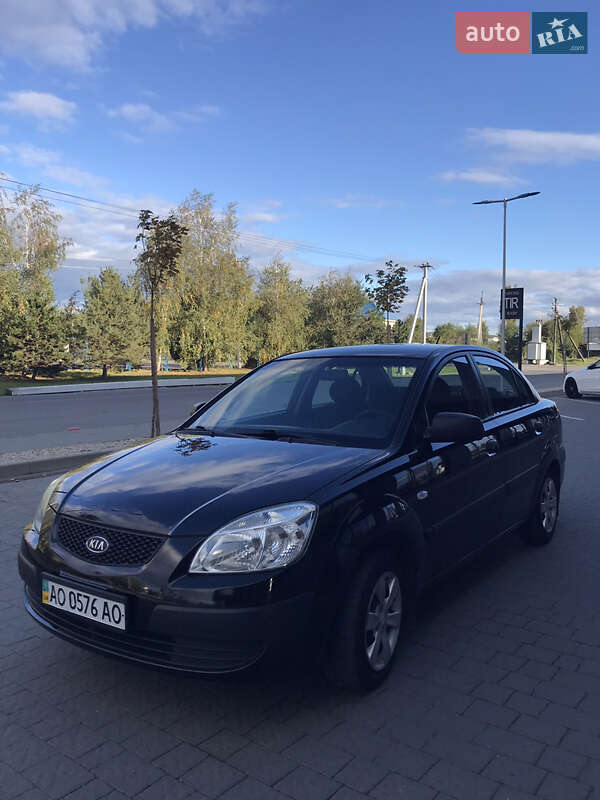 Седан Kia Rio 2008 в Ужгороде фото Седан Kia Rio 2008 в Ужгороде