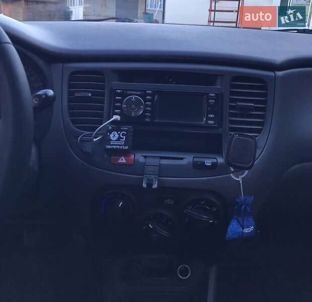 Седан Kia Rio 2008 в Ужгороде фото 13 Седан Kia Rio 2008 в Ужгороде