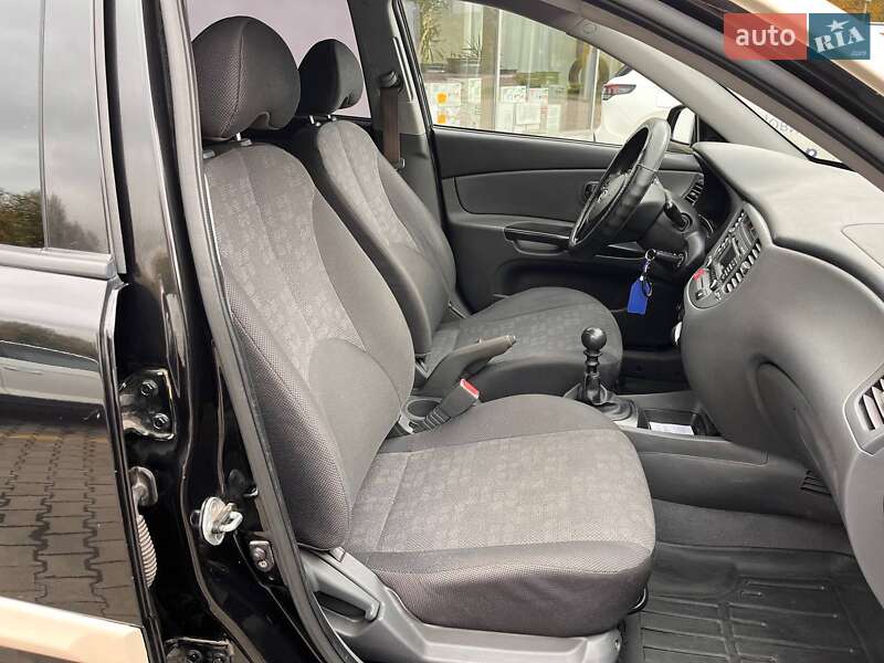 Хэтчбек Kia Rio 2009 в Житомире фото 28 Хэтчбек Kia Rio 2009 в Житомире