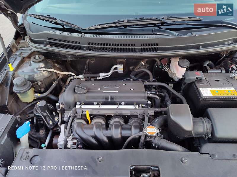 Хэтчбек Kia Rio 2012 в Кременчуге