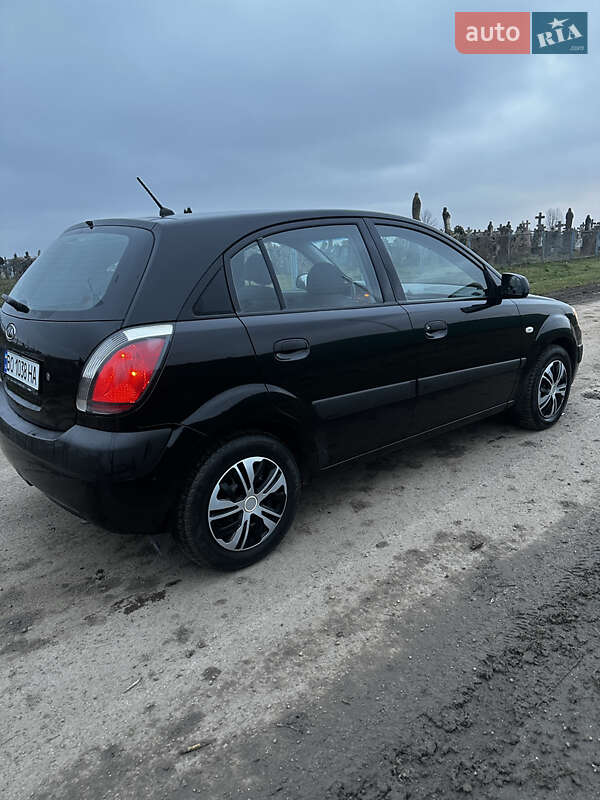Хэтчбек Kia Rio 2009 в Тернополе фото 8 Хэтчбек Kia Rio 2009 в Тернополе