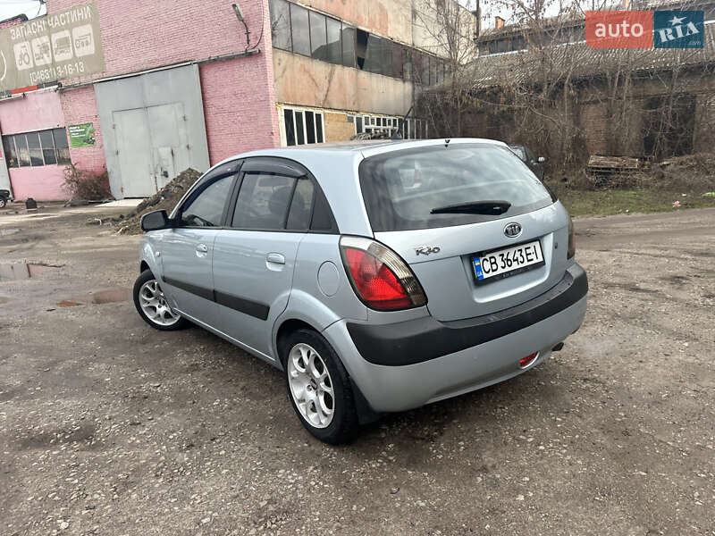 Хэтчбек Kia Rio 2008 в Нежине