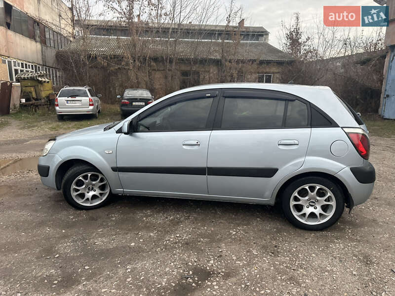 Хэтчбек Kia Rio 2008 в Нежине