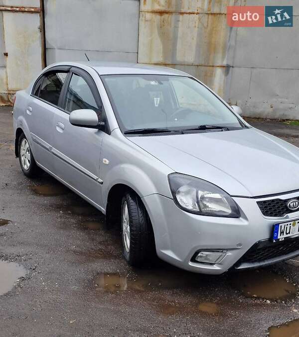 Kia Rio 2011