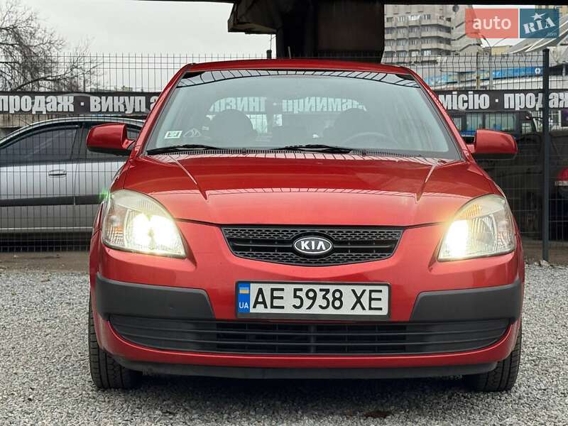 Хэтчбек Kia Rio 2006 в Днепре