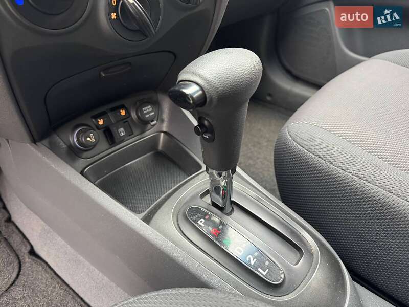 Хэтчбек Kia Rio 2006 в Днепре