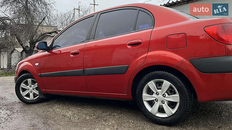 Седан Kia Rio 2008 в Одессе