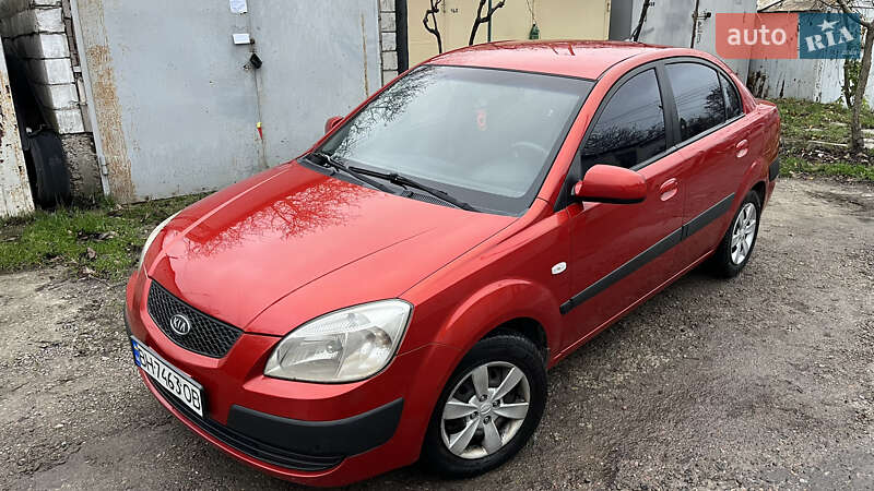Седан Kia Rio 2008 в Одессе