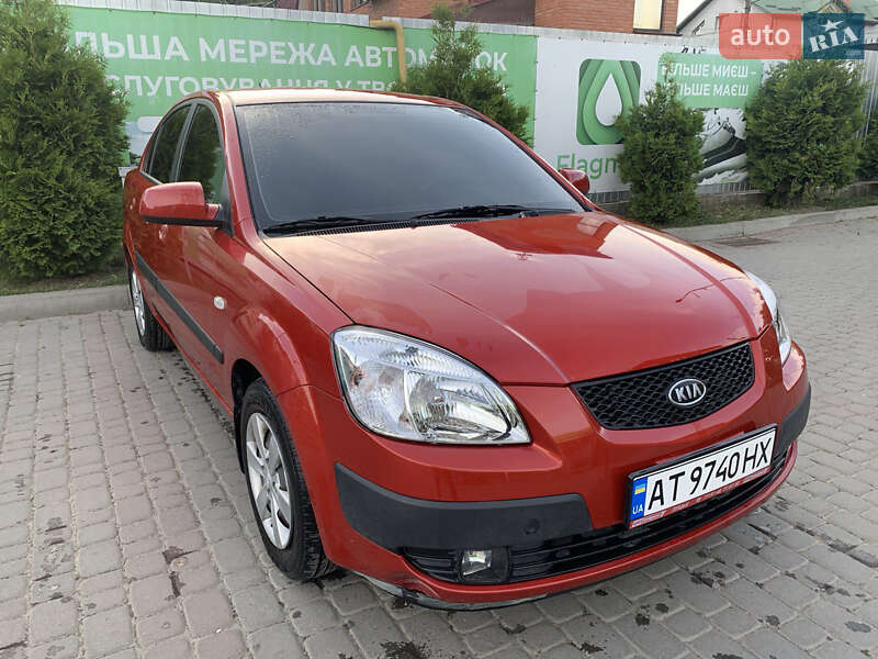 Седан Kia Rio 2008 в Івано-Франківську