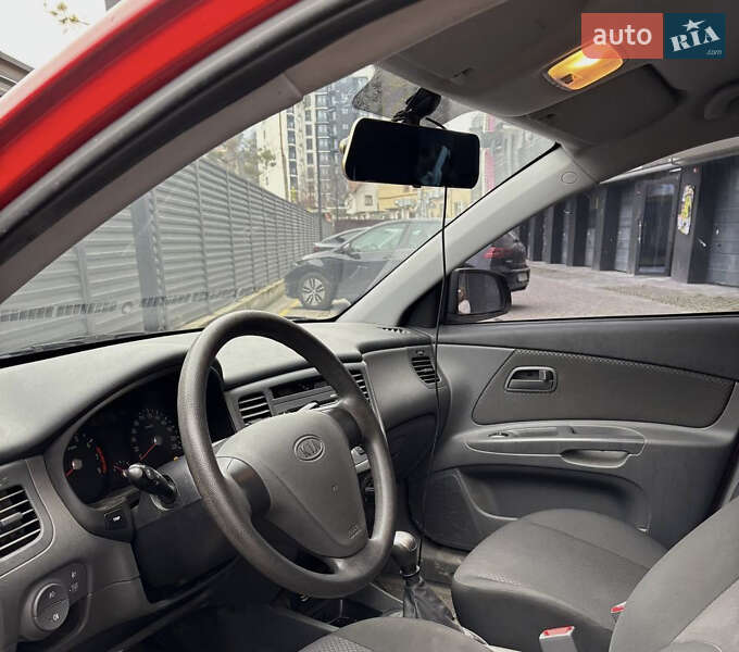 Седан Kia Rio 2008 в Івано-Франківську