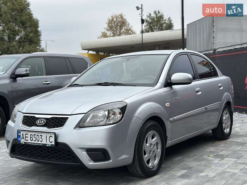 Седан Kia Rio 2010 в Днепре фото 3 Седан Kia Rio 2010 в Днепре