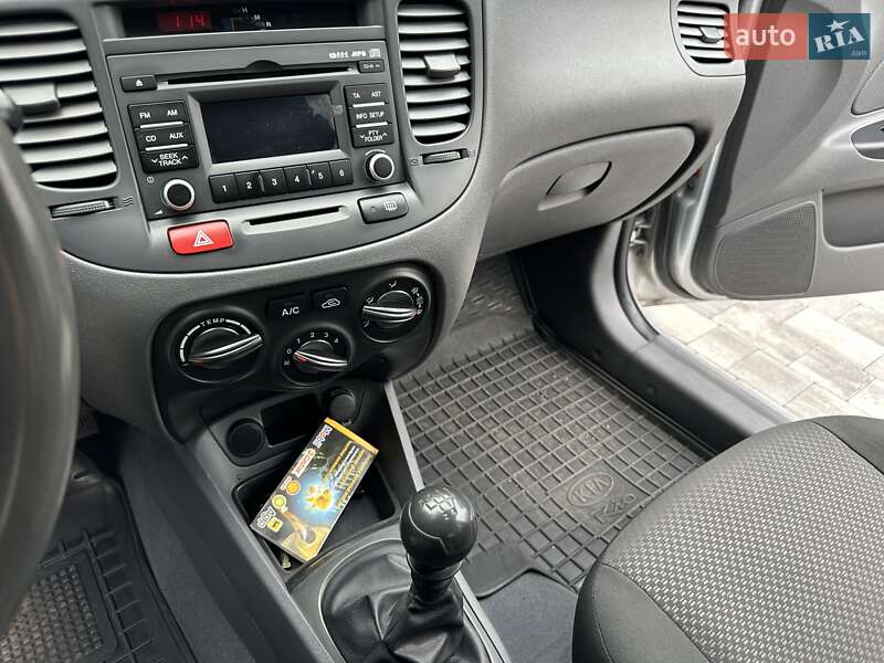 Седан Kia Rio 2010 в Днепре фото 27 Седан Kia Rio 2010 в Днепре