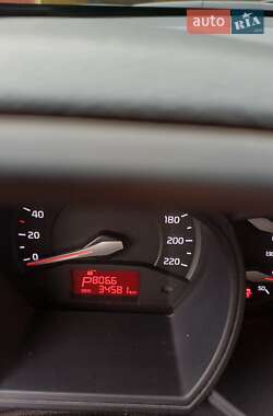 Седан Kia Rio 2015 в Кропивницькому