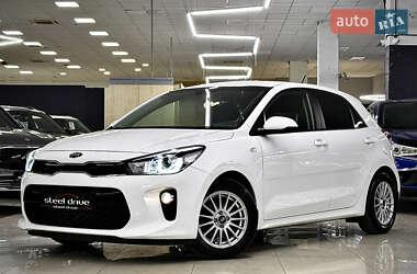 Хетчбек Kia Rio 2017 в Миколаєві