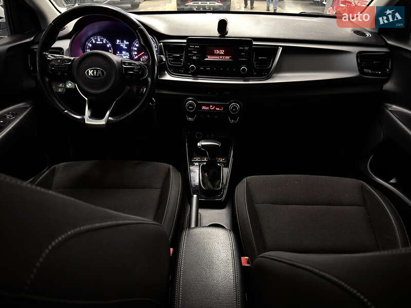 Хэтчбек Kia Rio 2017 в Николаеве