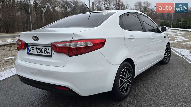 Седан Kia Rio 2013 в Днепре фото 5 Седан Kia Rio 2013 в Днепре