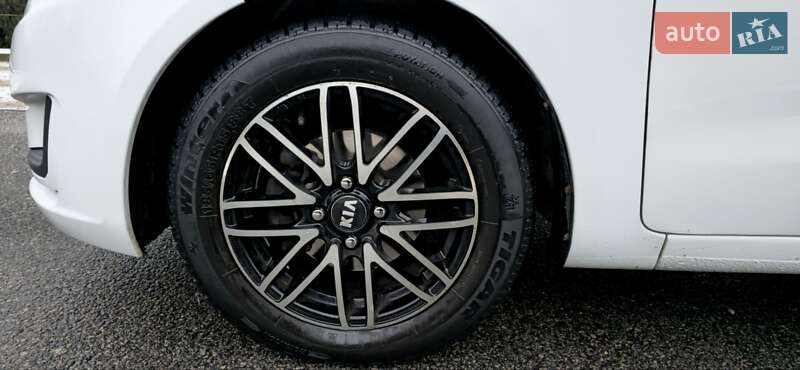 Седан Kia Rio 2013 в Днепре фото 12 Седан Kia Rio 2013 в Днепре