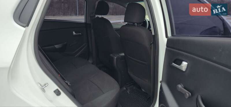 Седан Kia Rio 2013 в Днепре фото 22 Седан Kia Rio 2013 в Днепре