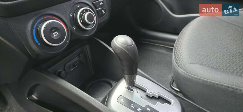 Седан Kia Rio 2013 в Днепре фото 26 Седан Kia Rio 2013 в Днепре