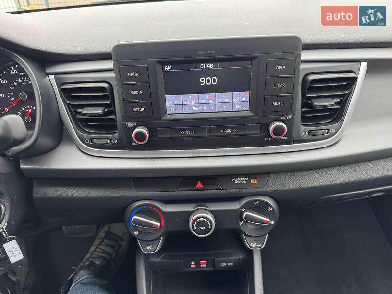 Седан Kia Rio 2017 в Києві